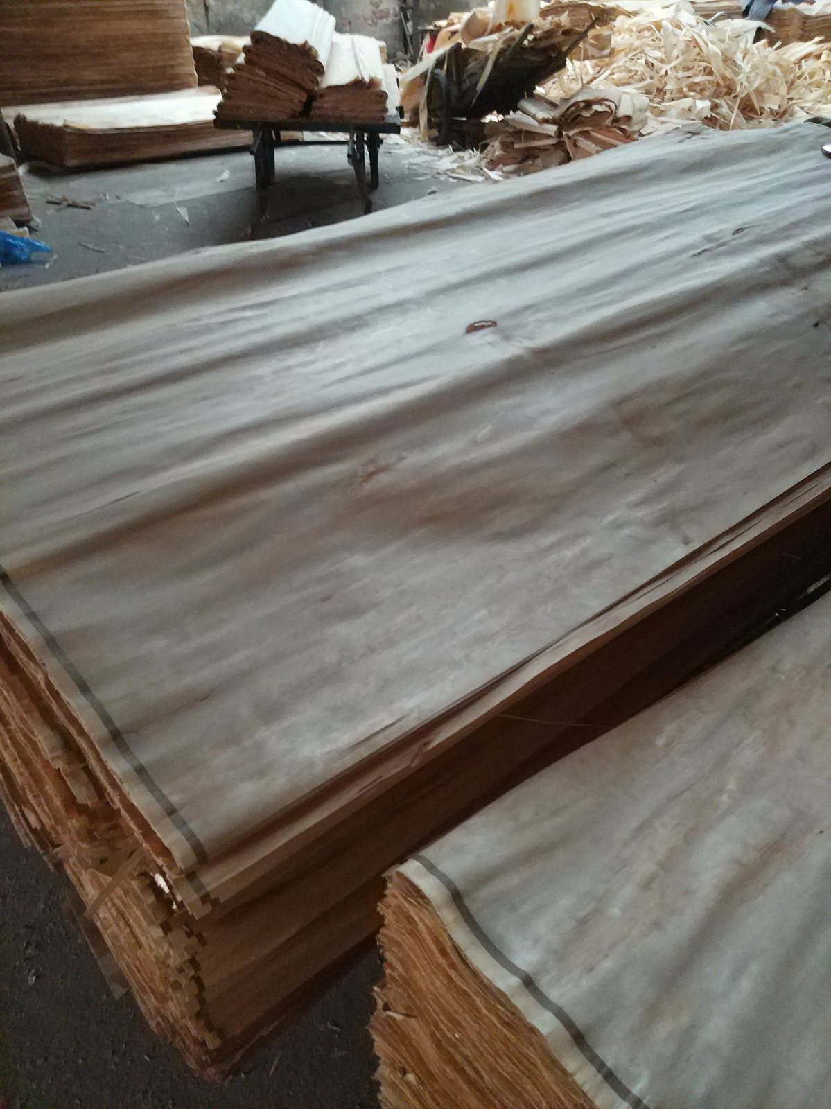 Pine Veneer Sheets | Natural Grain and Visual Selection