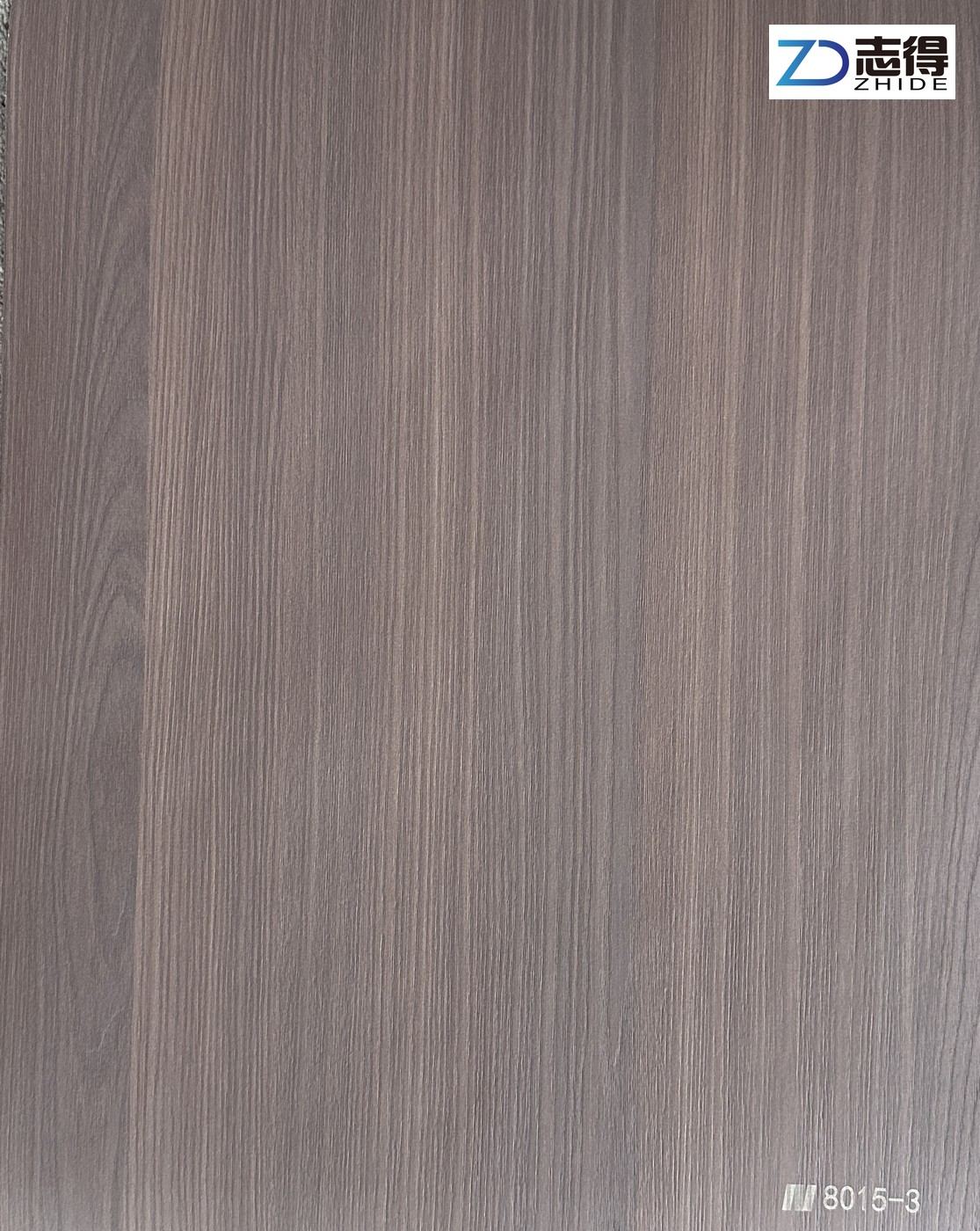 Grey wood-grain decorative sample with linear grain, catalogue reference 8015-3
